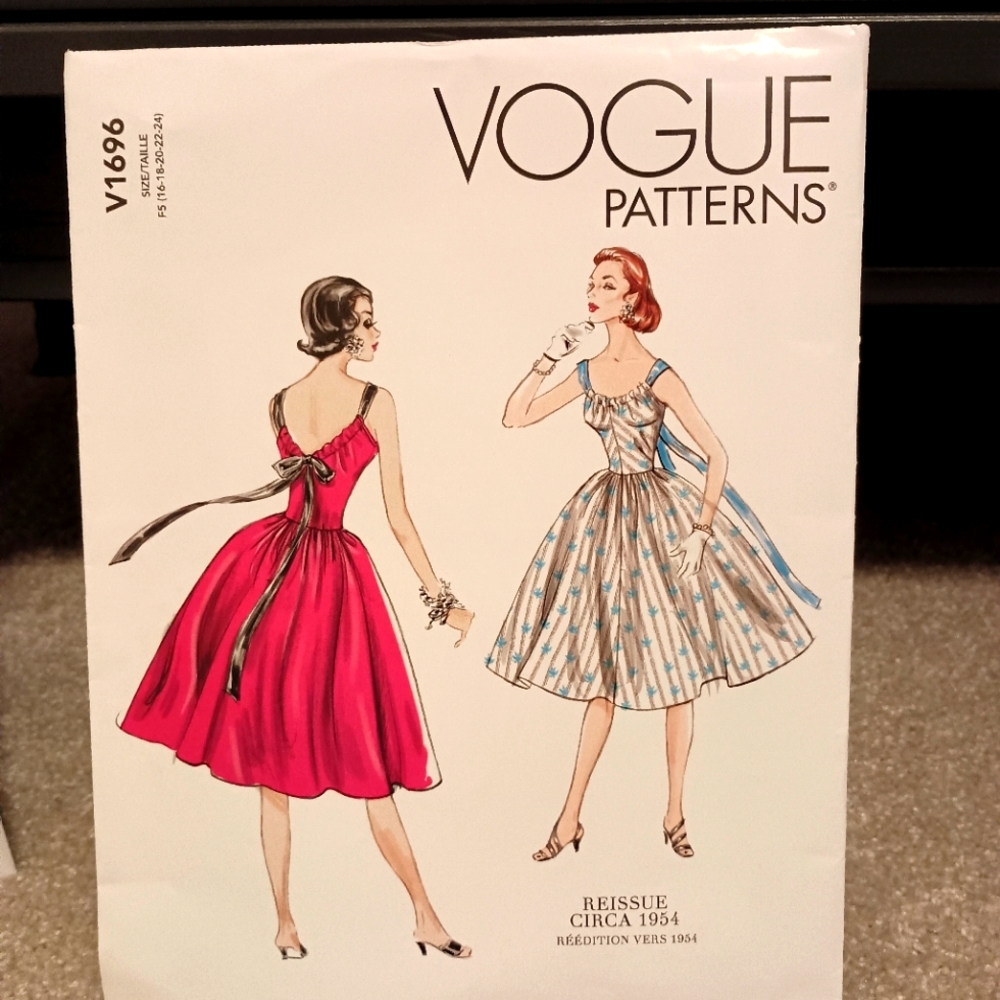 New VOGUE Evening Dress Sewing Pattern V1696